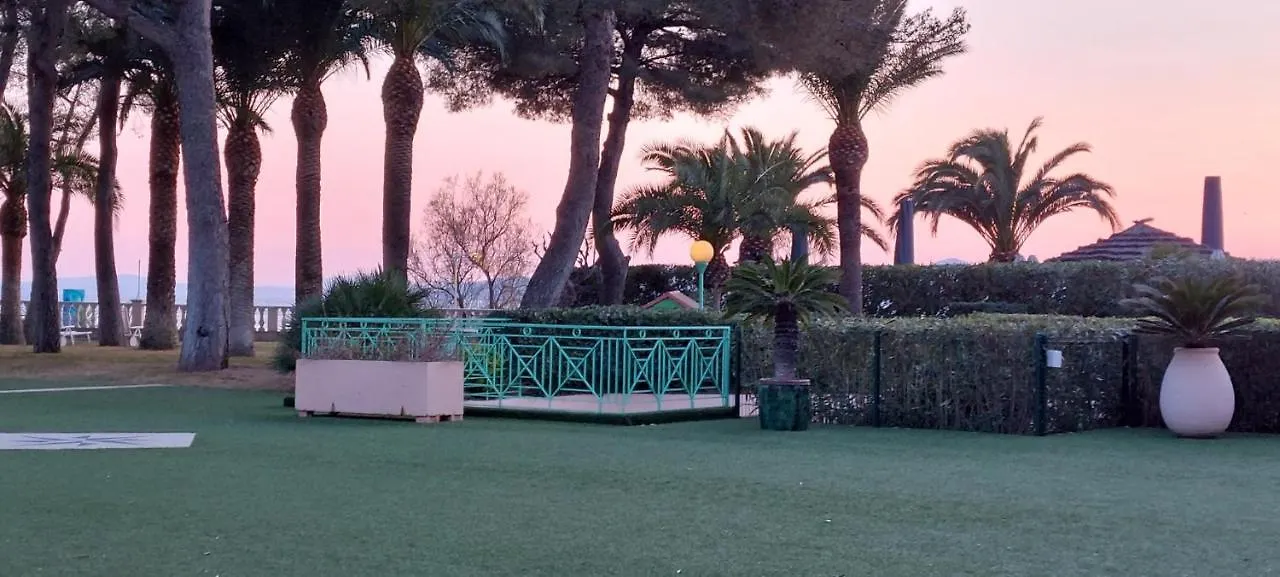 Apartment Mediterranee Paradise Saint-Raphael