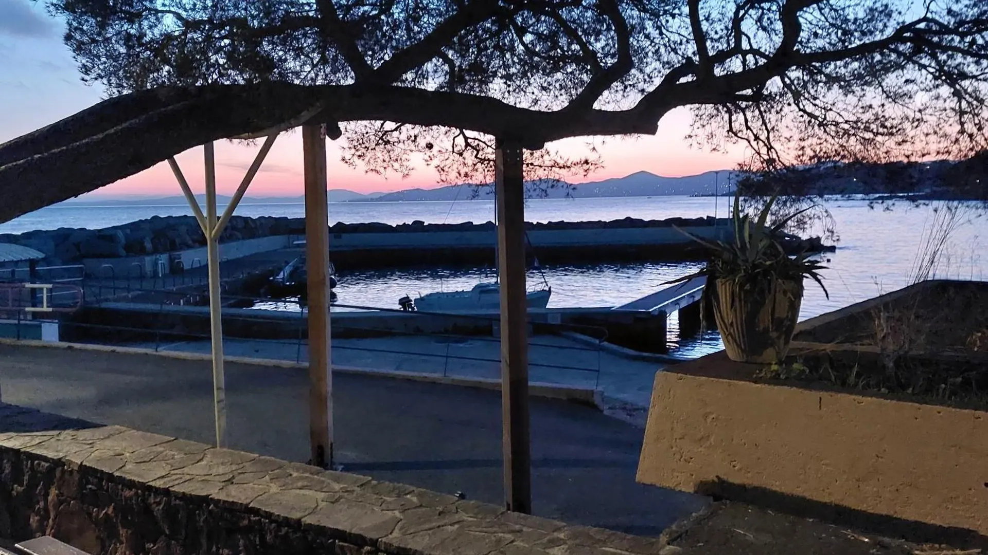 Apartment Mediterranee Paradise Saint-Raphael  France