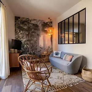 Apartment In St Raph, Saint-Raphael (Var)